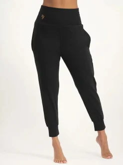 Bhumi Yoga Pants - Onyx Black