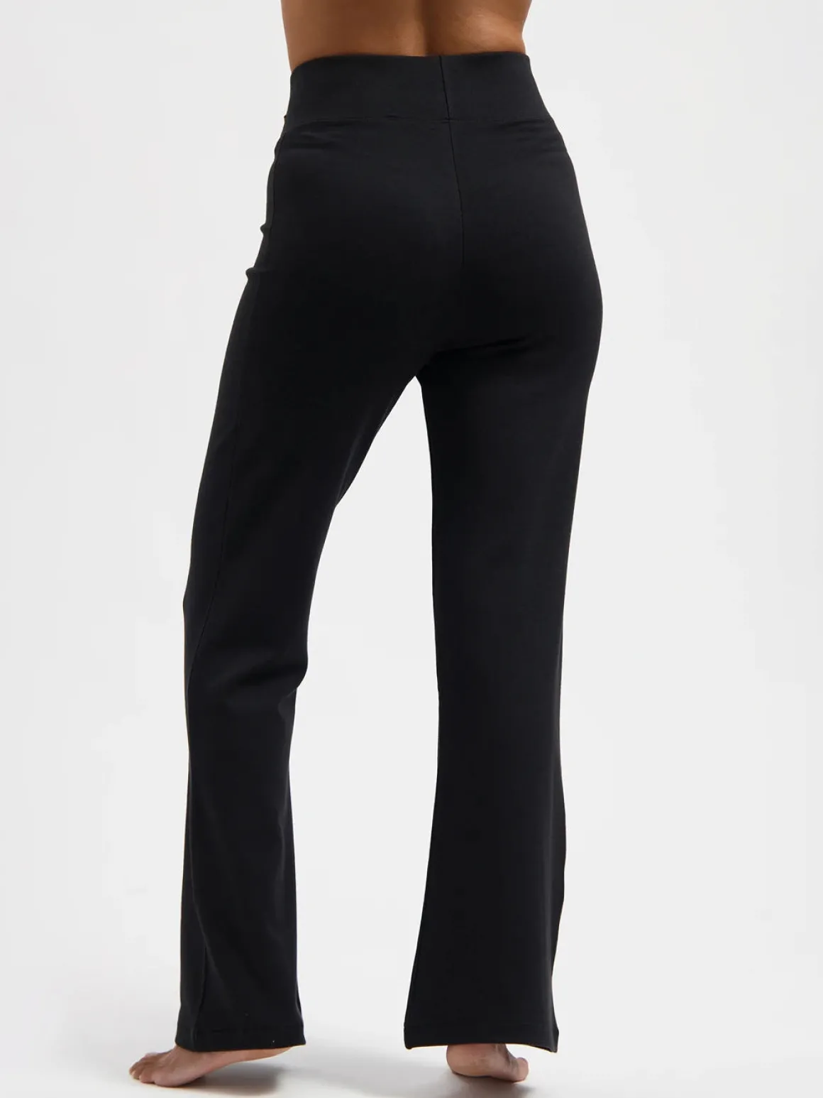 Cayha Flared Yoga Pants - Onyx Black