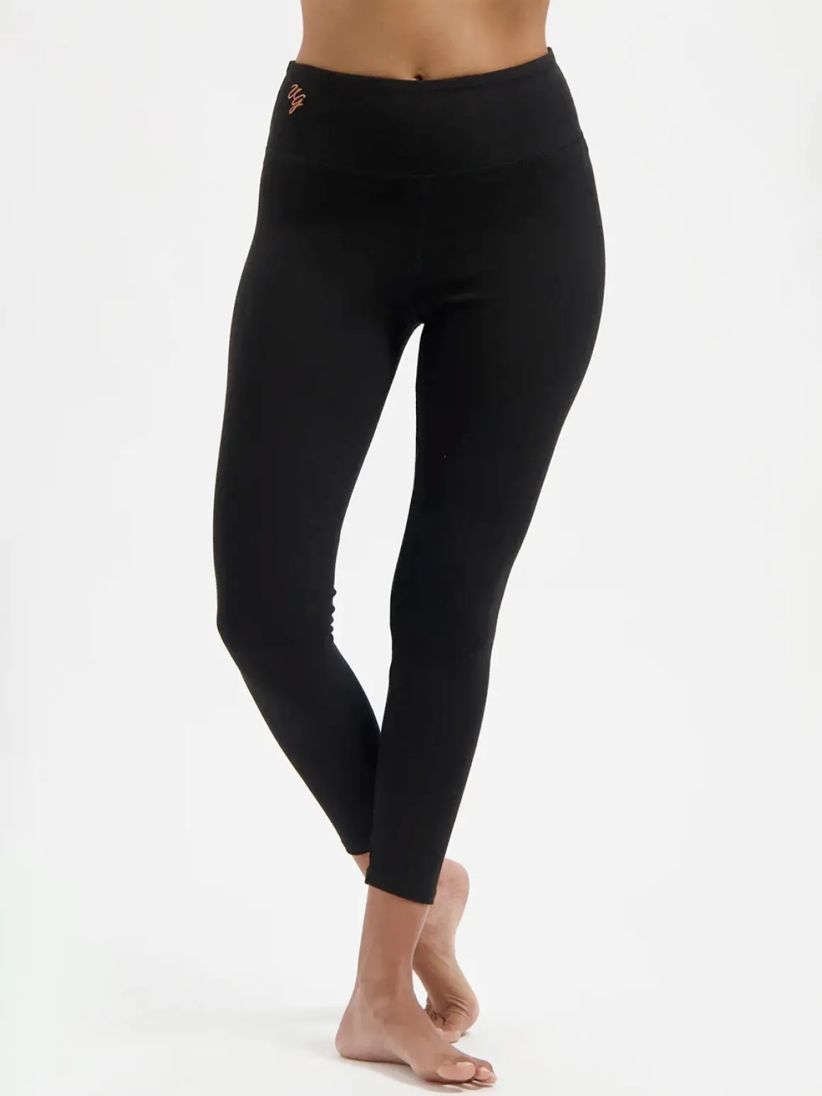 Isara 7/8 Yoga Leggings - Onyx Black