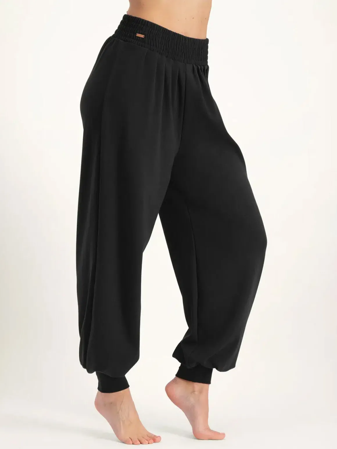 Jaya Harem Yoga Pants - Onyx Black