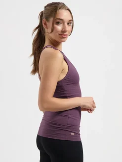 Lyrais Yoga Tank - Berry