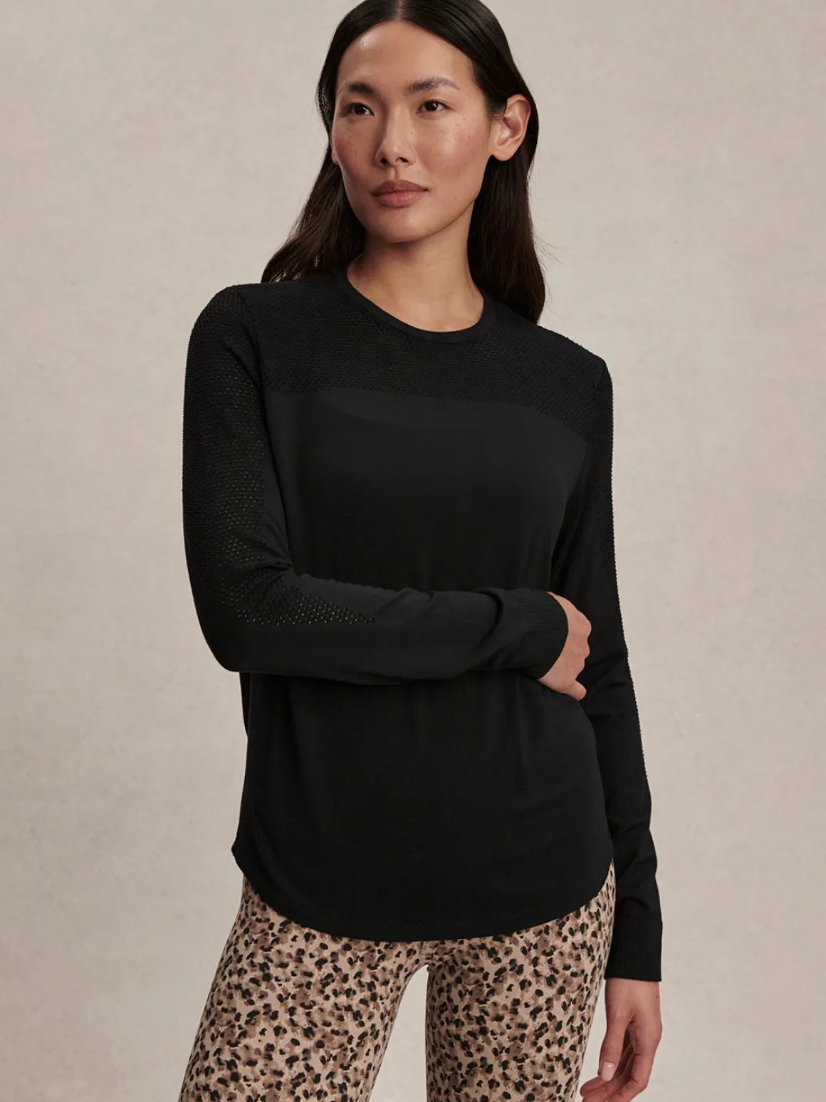 Samia Seamless Long Sleeve Tee - Black
