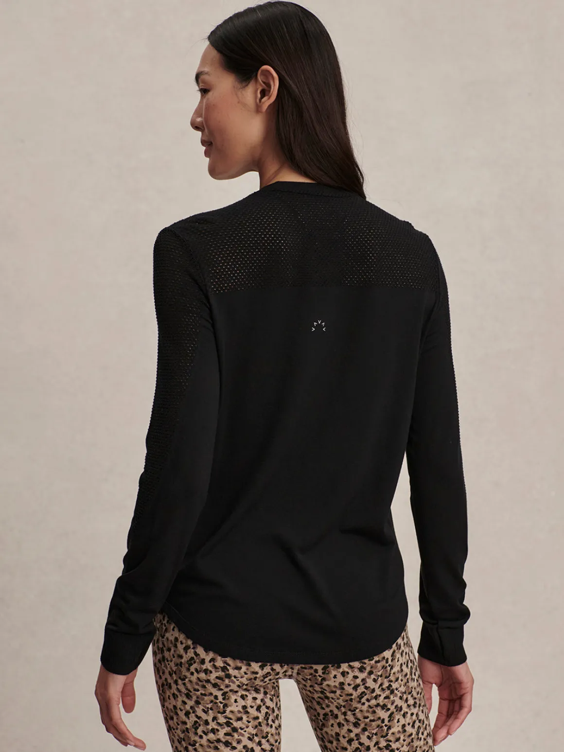 Samia Seamless Long Sleeve Tee - Black