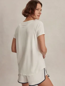 Saskia Seamless Longline Tee - White