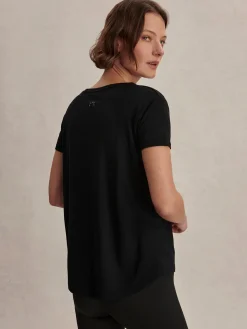 Saskia Seamless Longline Tee - Black