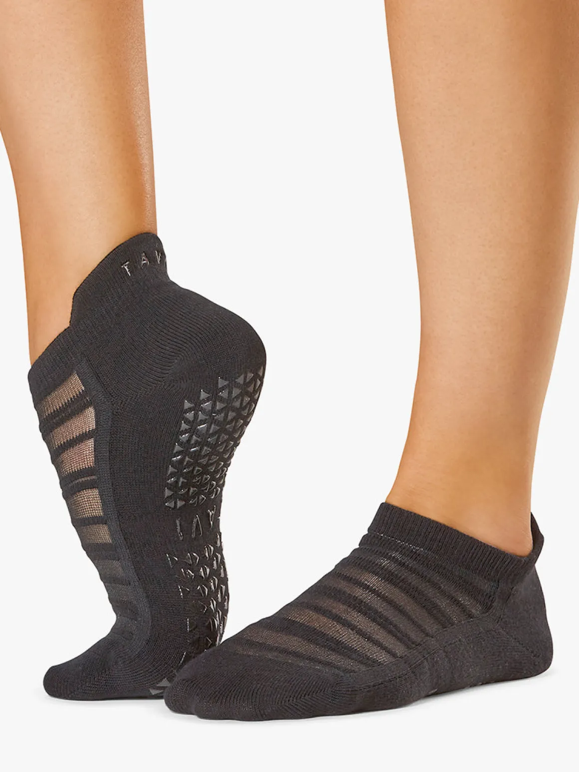 Savvy Breeze Grip Socks - Ebony