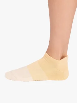 Savvy Grip Socks - Golden