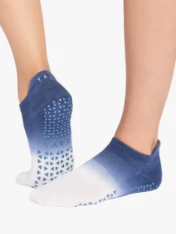 Savvy Grip Socks - Soft Blue Ombre