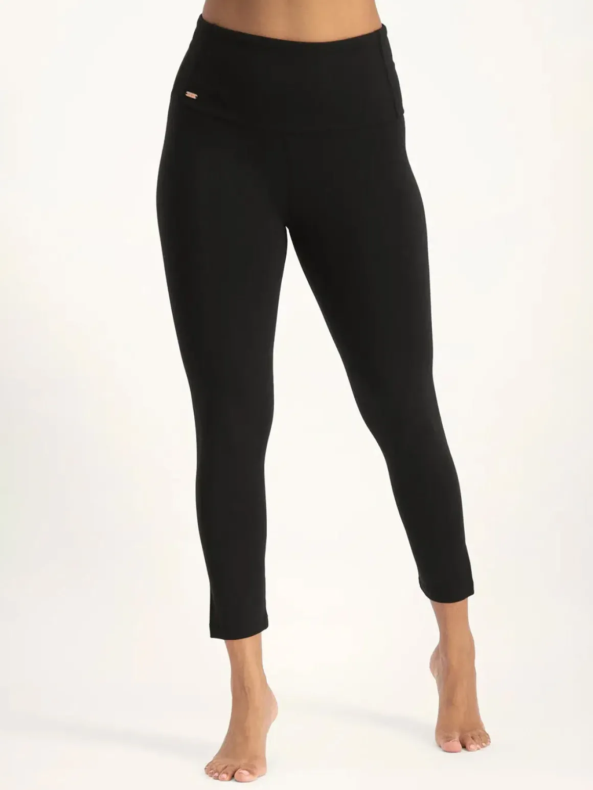 Surya 7/8 Yoga Leggings - Onyx Black